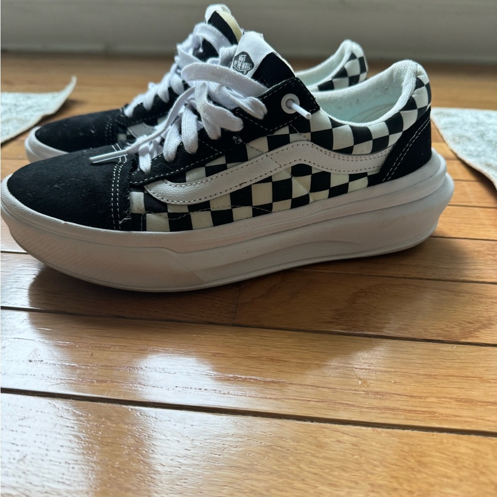 Vans women’s comfycush old skool